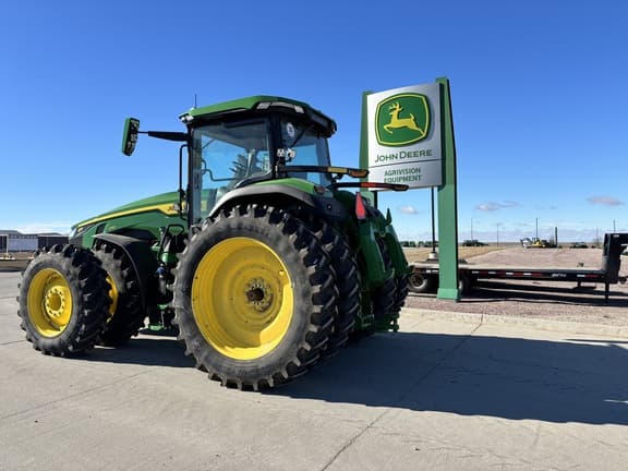 Image of John Deere 8R 370 equipment image 4