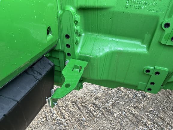 Image of John Deere 8R 370 equipment image 4