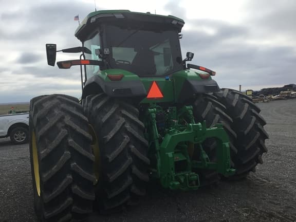 Image of John Deere 8R 370 equipment image 1