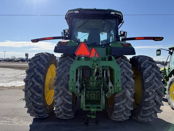 Image of John Deere 8R 370 equipment image 4