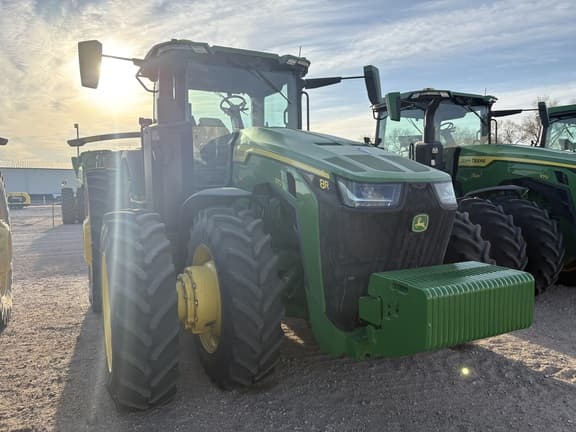 Image of John Deere 8R 370 equipment image 2