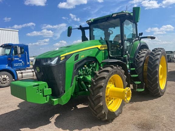 2025 John Deere 8R 370 Equipment Image0