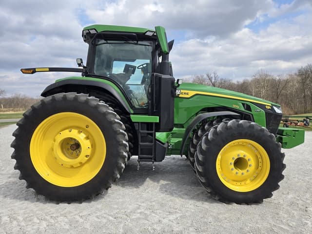 Image of John Deere 8R 370 equipment image 4