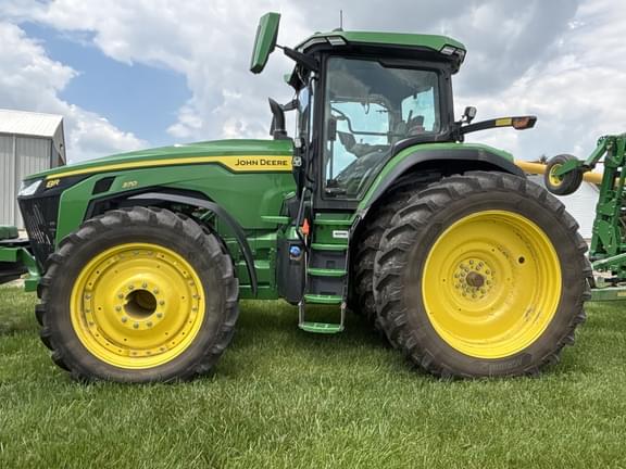 Image of John Deere 8R 370 equipment image 2