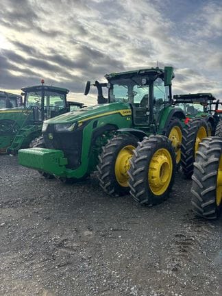 2025 John Deere 8R 370 Equipment Image0