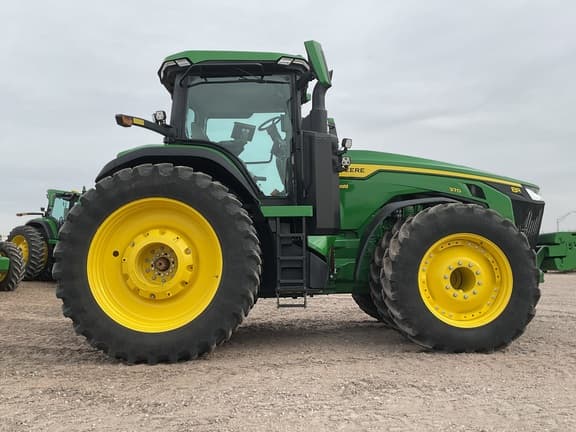 Image of John Deere 8R 370 equipment image 3