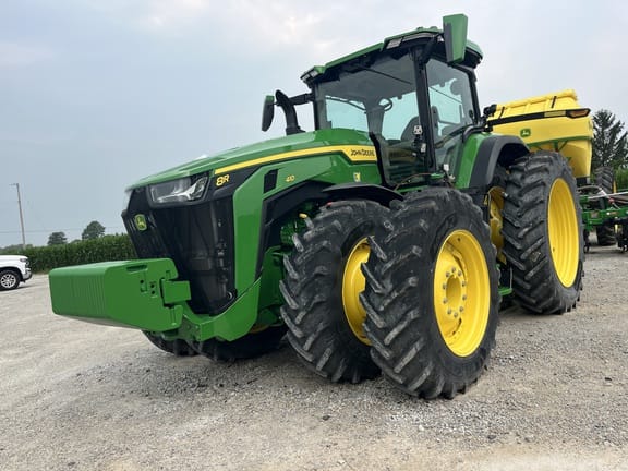 2025 John Deere 8R 410 Equipment Image0