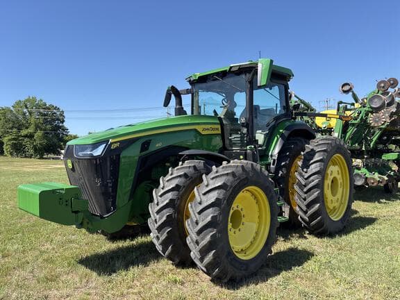 Image of John Deere 8R 410 Primary image