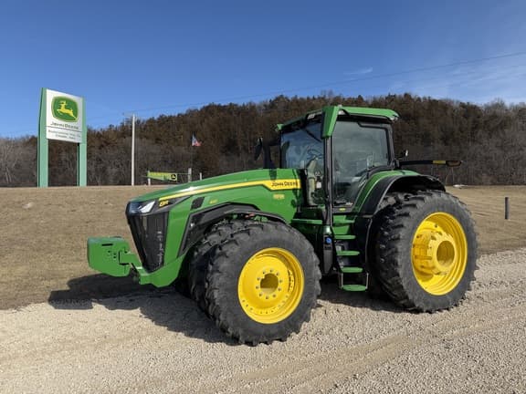 Image of John Deere 8R 410 Primary image