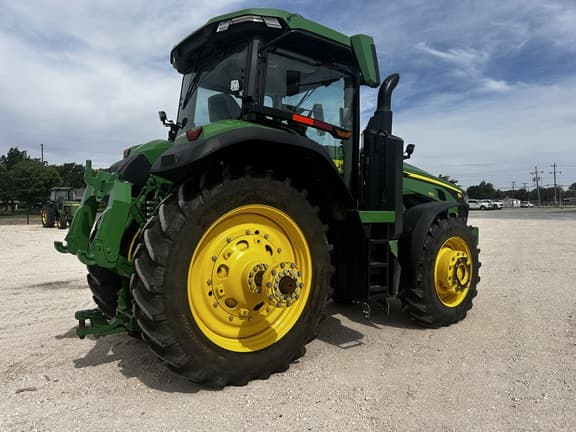 Image of John Deere 8R 410 equipment image 4