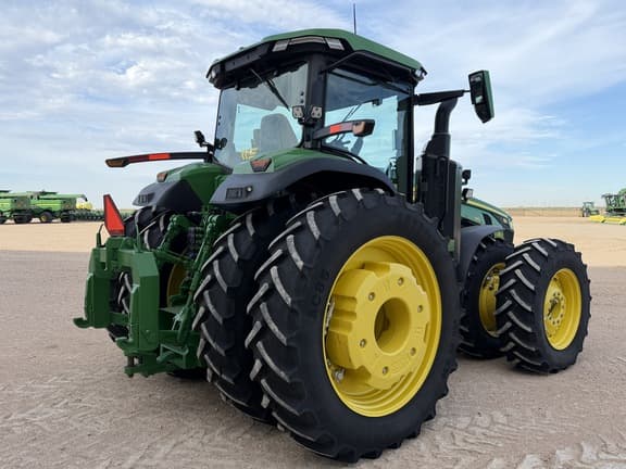 Image of John Deere 8R 410 equipment image 3