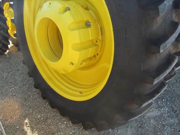 Image of John Deere 8R 410 equipment image 3