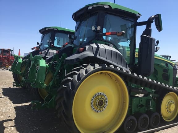 Image of John Deere 8RT 370 equipment image 4