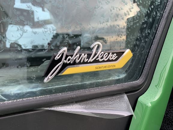 Image of John Deere 8RT 410 equipment image 2