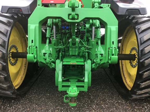 Image of John Deere 8RT 410 equipment image 1