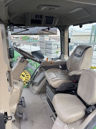 Image of John Deere 8RX 340 equipment image 4