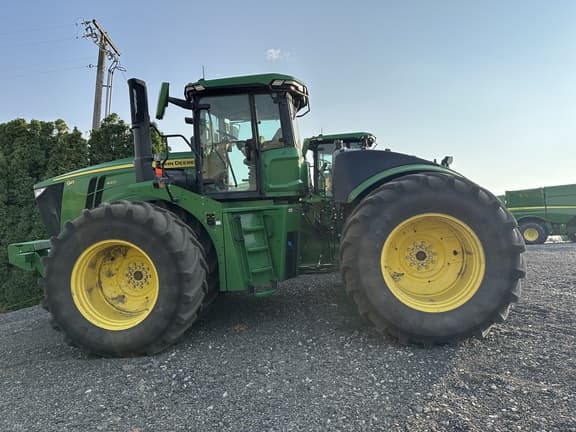Image of John Deere 9R 440 equipment image 1