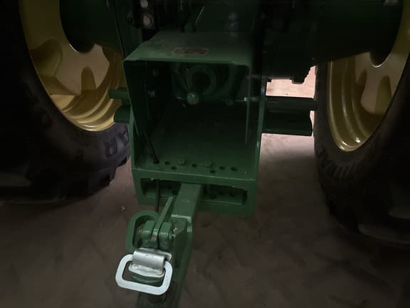 Image of John Deere 9R 440 equipment image 4