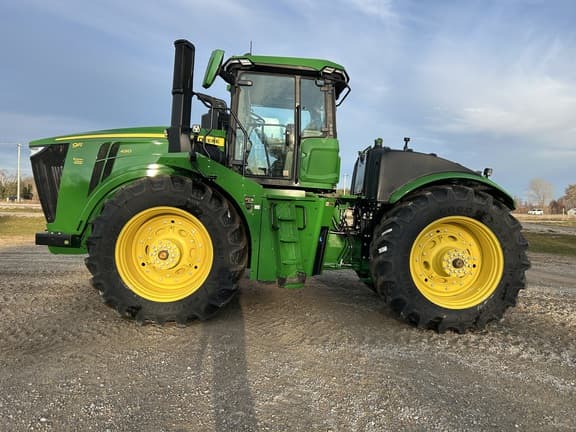 Image of John Deere 9R 490 equipment image 1