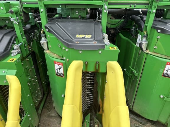 Image of John Deere CP770 equipment image 3