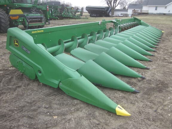 Image of John Deere CR16 equipment image 1