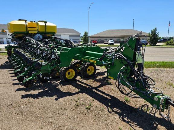Image of John Deere DB60 Primary image