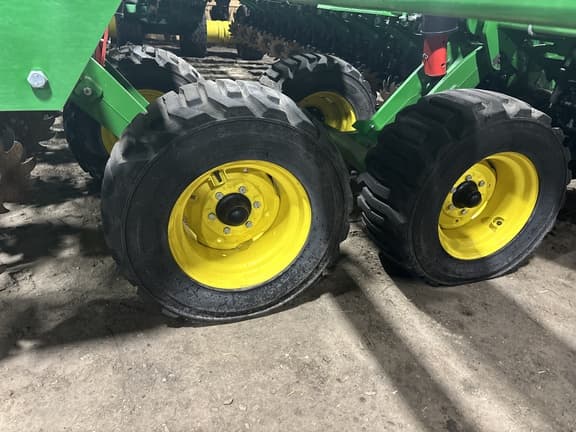Image of John Deere DB66 equipment image 2