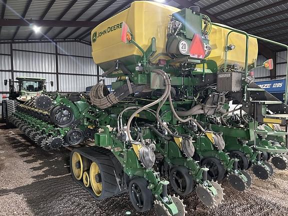 Image of John Deere DB80 equipment image 3