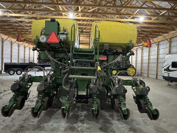 Image of John Deere DB90 equipment image 3