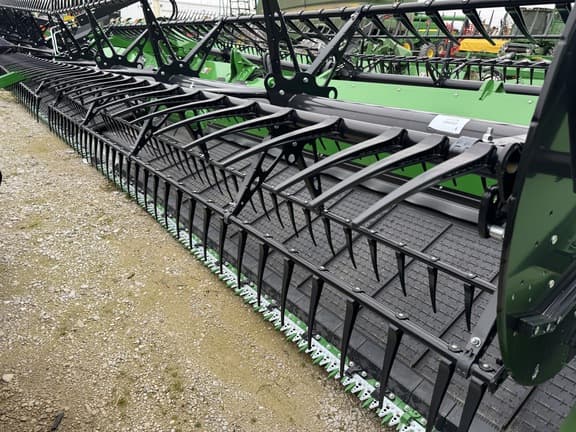 Image of John Deere HD35F equipment image 2