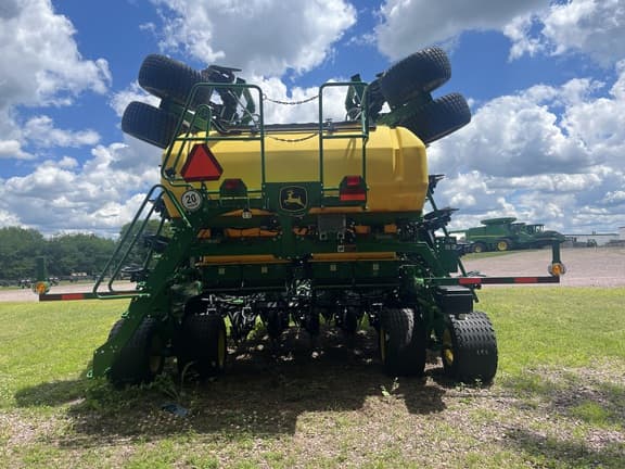Image of John Deere N540C equipment image 4