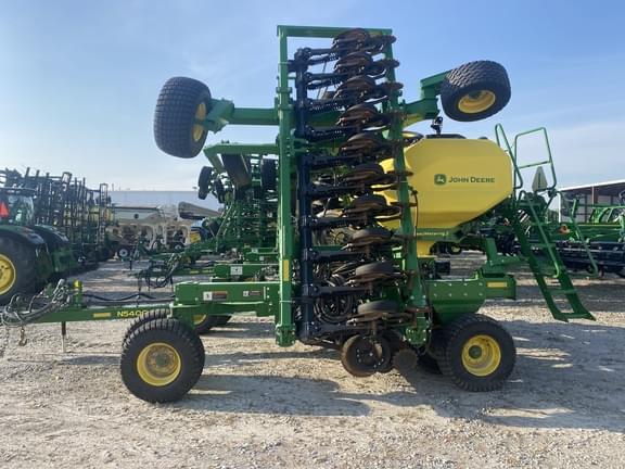Image of John Deere N540C equipment image 1