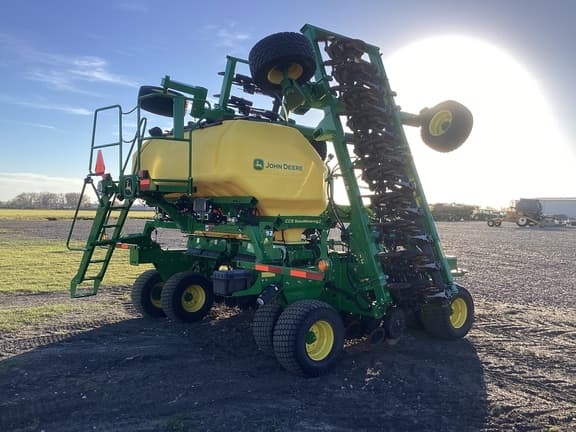 Image of John Deere N540C equipment image 3