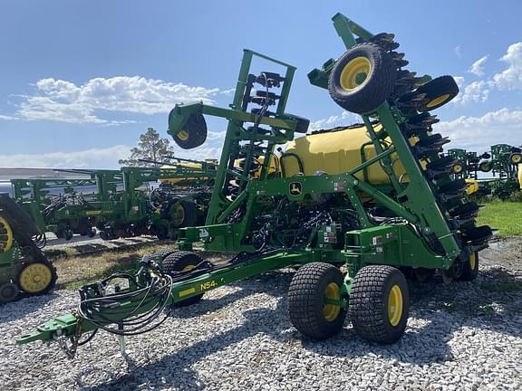 Image of John Deere N540C equipment image 4