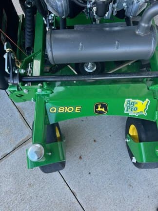 Image of John Deere Q810E equipment image 2