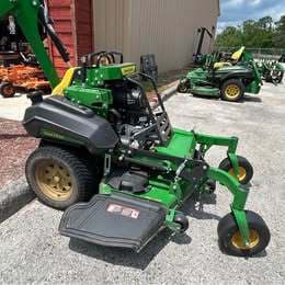 Image of John Deere Q820M Image 0