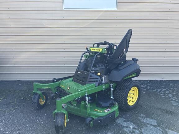 2025 John Deere Q820M Equipment Image0