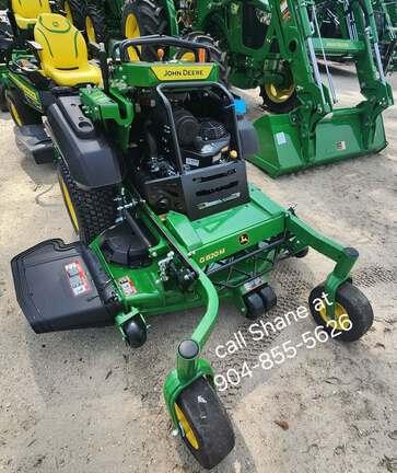 Image of John Deere Q820M Primary image