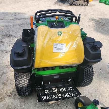 Image of John Deere Q820M equipment image 3