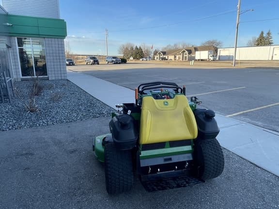 Image of John Deere Q820M equipment image 2