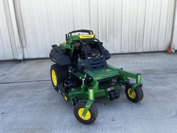 2026 John Deere Q820M Equipment Image0