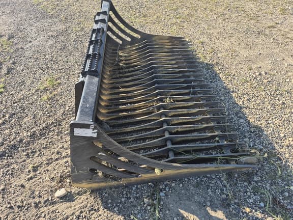 Image of John Deere R75 equipment image 2