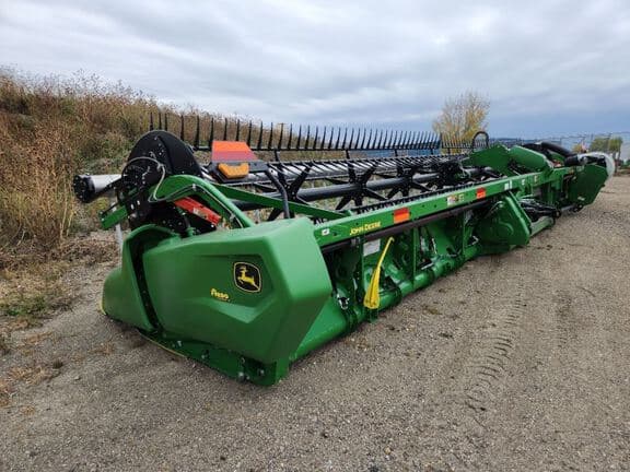Image of John Deere RD40F equipment image 2