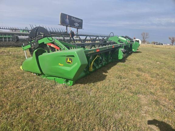 Image of John Deere RD40F equipment image 2
