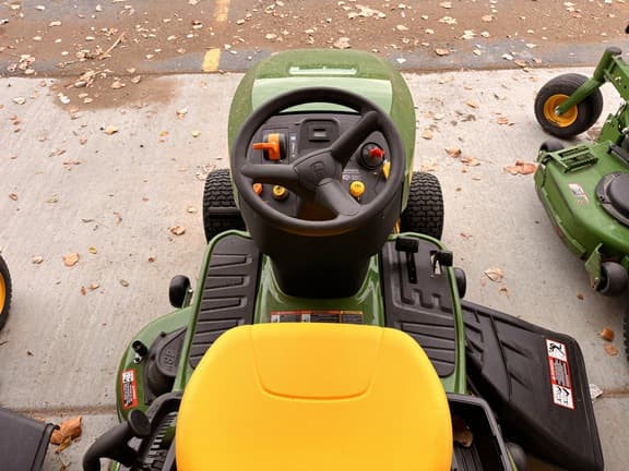 Image of John Deere S140 equipment image 4