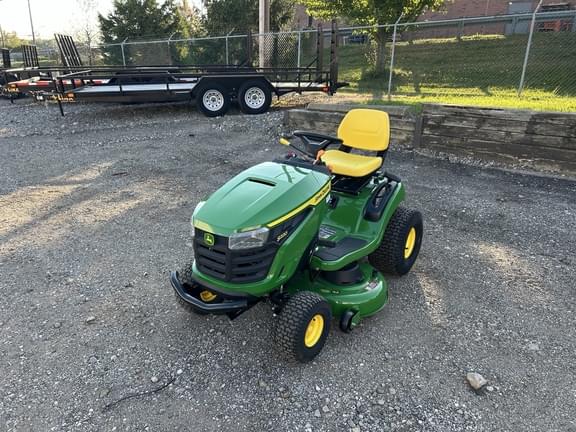 Image of John Deere S220 equipment image 2