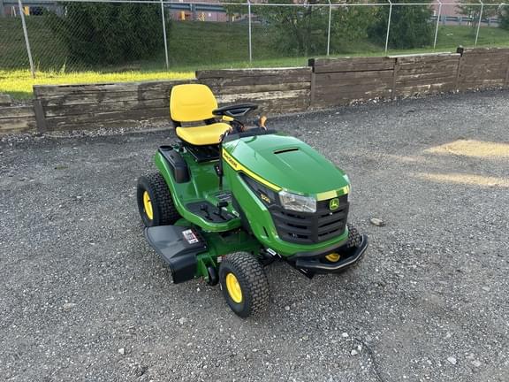 Image of John Deere S220 Primary image