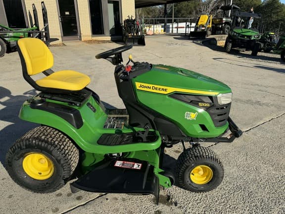 Image of John Deere S220 equipment image 2