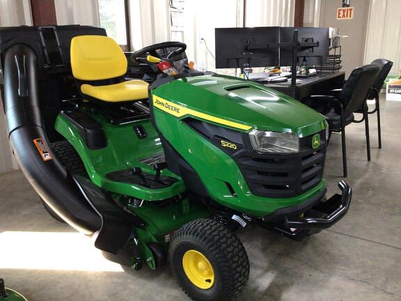 Image of John Deere S220 Image 1