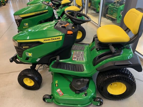 2025 John Deere S240 Equipment Image0
